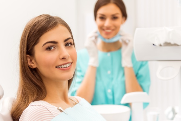 Periodontics Basics: Gingivitis and Gum Disease